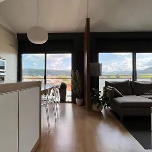Atico De Diseno Con Terraza En El Centro De , Olot Spanje
